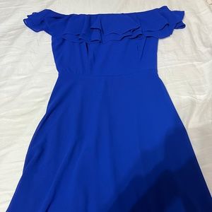 Lulu’s royal blue dress